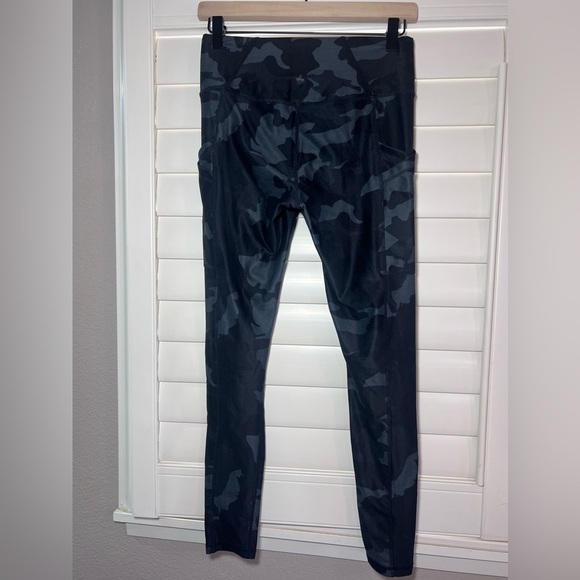 prAna Electa Legging Pants Womens Size Small Black Camo w/Pockets - Picture 3 of 6